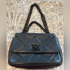 Badgley Mischka black quilted purse black chain